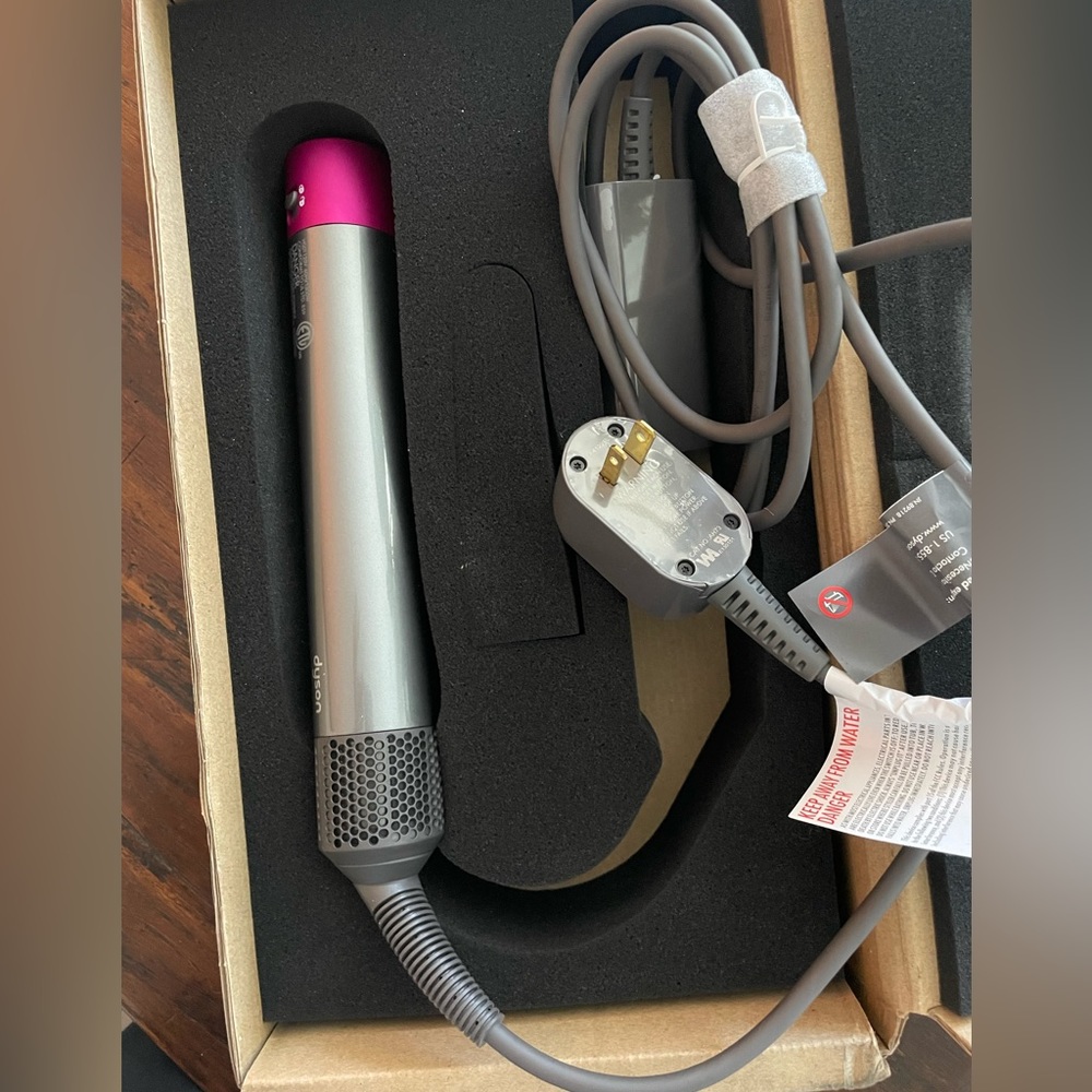 Dyson air wrap 1